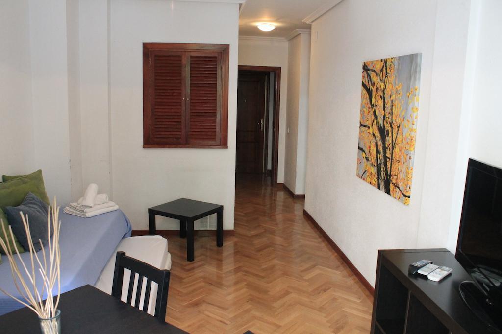 Gran Via Sol Apartamentos Madryt Pokój zdjęcie